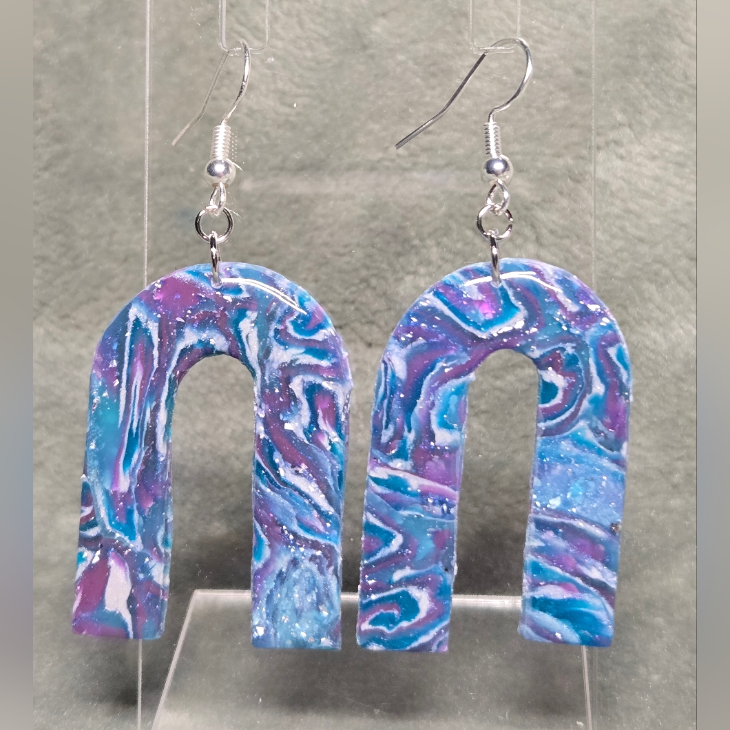 5960- Hand Crafted Blue And Purple Artistic Earrings 15$